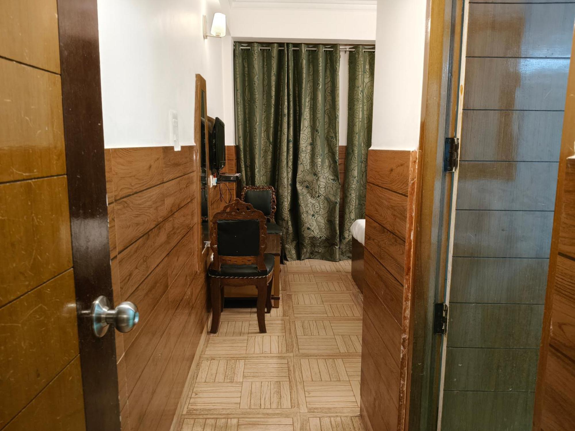 Hotel Kailash Residency Dehradun Exterior foto